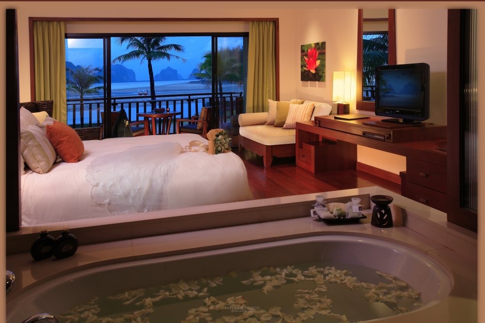 泰国甲米锡高水疗度假村 Anantara Si Kao Resort & Spa_43250190-H1-Deluxe_Seaview_honeymoon_bath.jpg