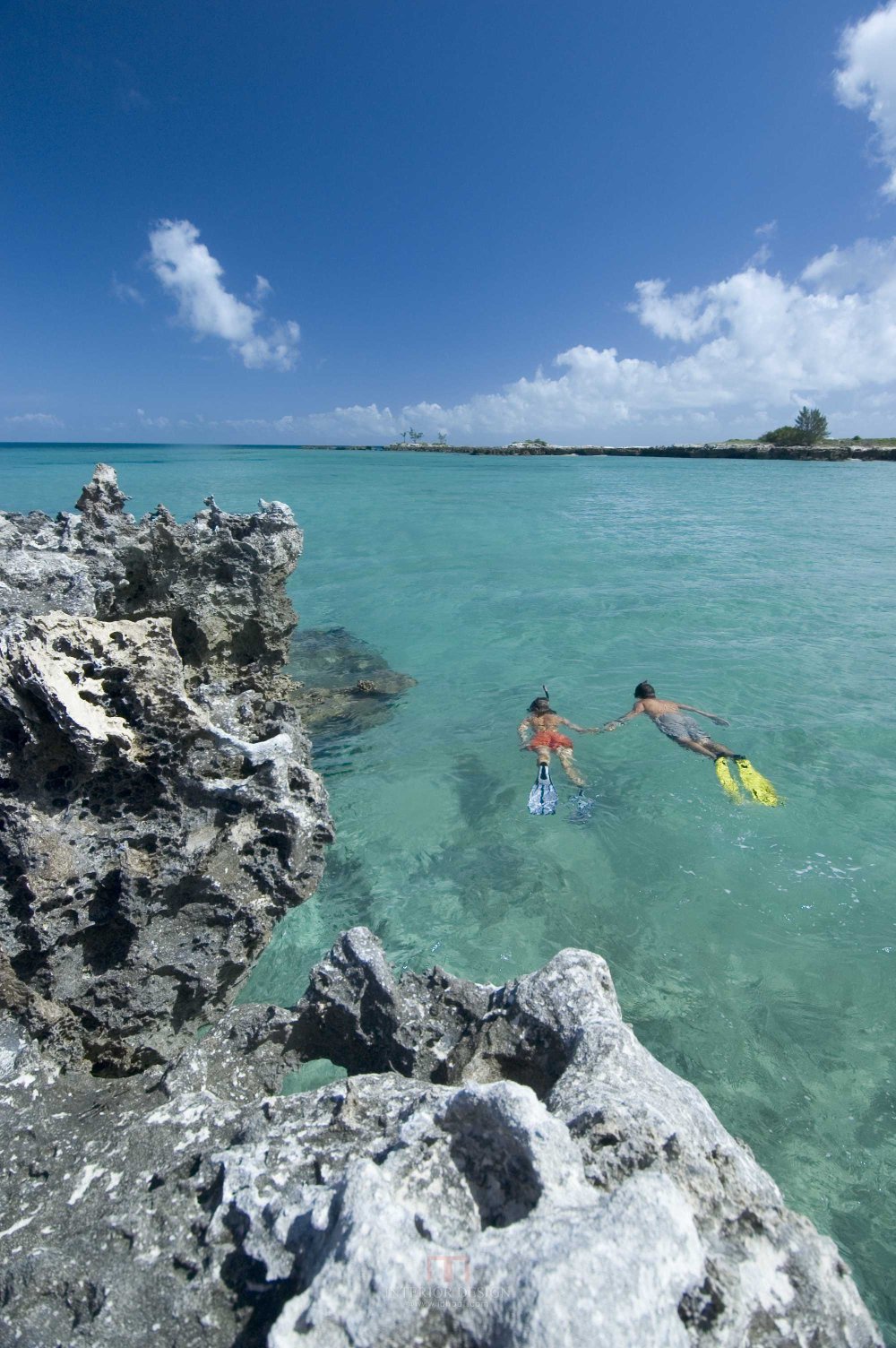 安纳塔拉巴扎鲁托岛度假村 Anantara Bazaruto Island Resort & Spa_59252267-H1-Paradise_Island_Snorkelling_Vertical.jpg