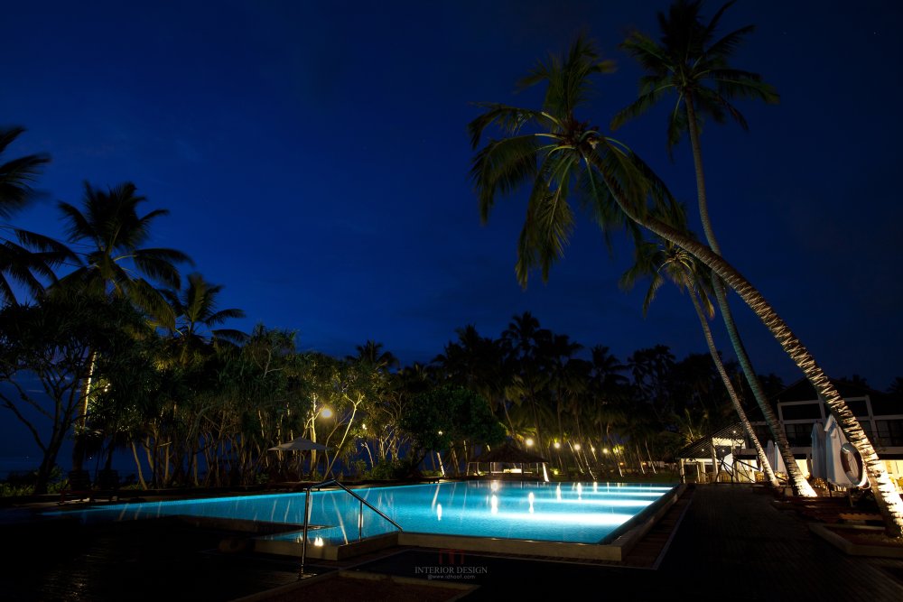 斯里兰卡阿瓦尼班托塔度假温泉酒店 AVANI Bentota Resort & Spa_60268839-H1-Main_pool_at_night.jpg