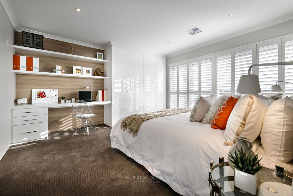 澳大利亚珀斯-Stylish Modern Home_Bedroom-Patio-Doors-Modern-Home-in-Wandi-Perth.jpg