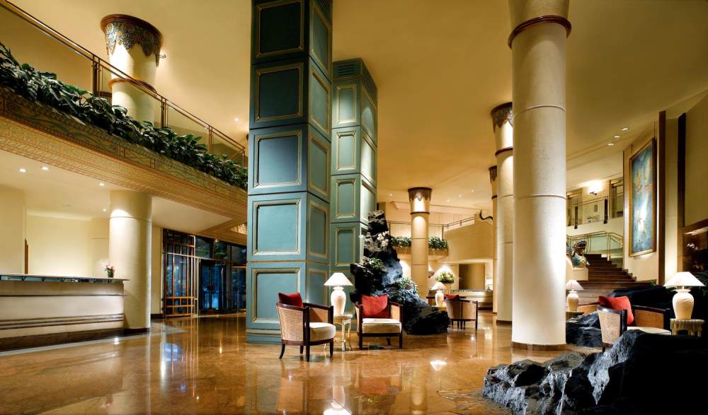 度假酒店参考资料_2)Le Meridien Jakarta—Lobby Area 拍攝者.jpg