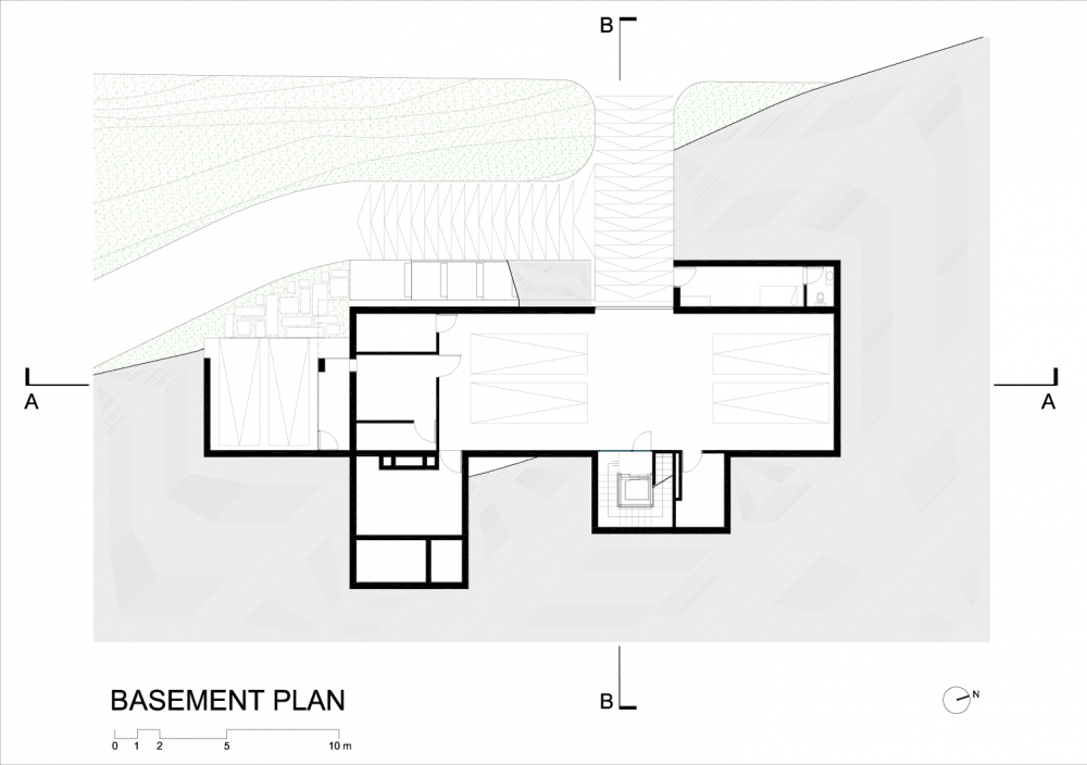 黎巴嫩Kfour Tahan Villa_53b4afb6c07a80a343000046_tahan-villa-blankpage-architects_basement_floor_plan-1000x704.png