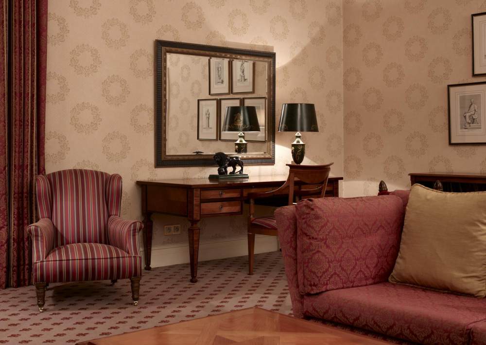 布里斯托尔艾美酒店，华沙，华沙，波兰_4)Le Meridien Bristol, Warsaw—Deluxe Suite 拍攝者.jpg