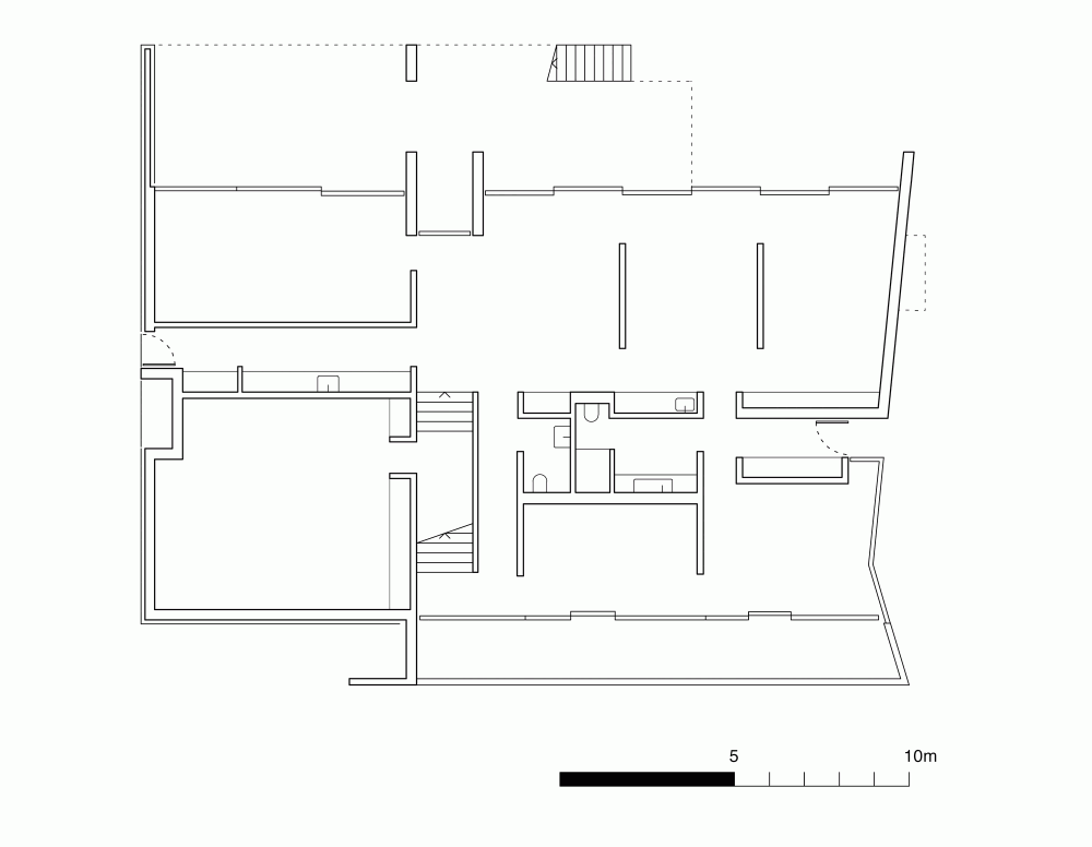 冰岛PK Arkitektar  B25 别墅_533a16f4c07a80424b00003c_b25-house-pk-arkitektar_lower_floor_plan-1000x776.png