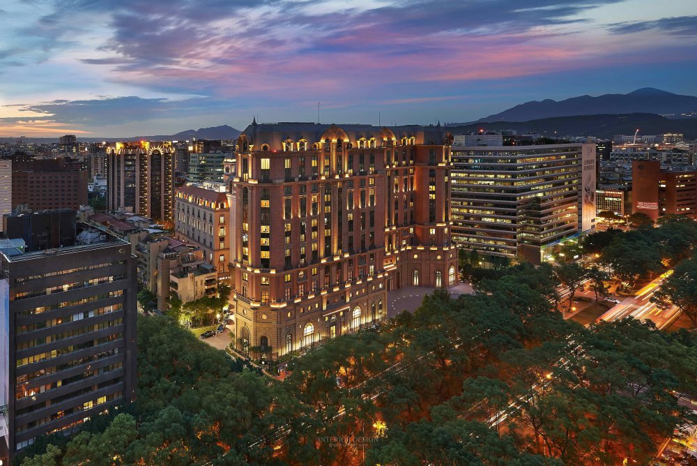 台北文华东方酒店官方摄影_taipei-exterior-dusk-01_2.jpg