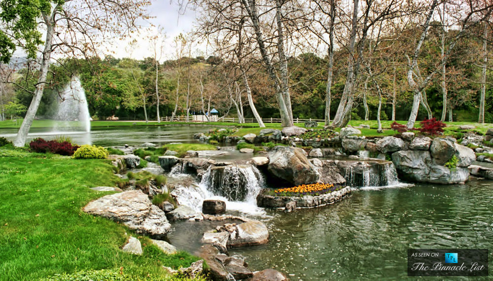 著名的迈克杰克逊的私人庄园_michael-jackson-neverland-valley-ranch-5225-figueroa-mountain-road-los-olivos-ca.jpg