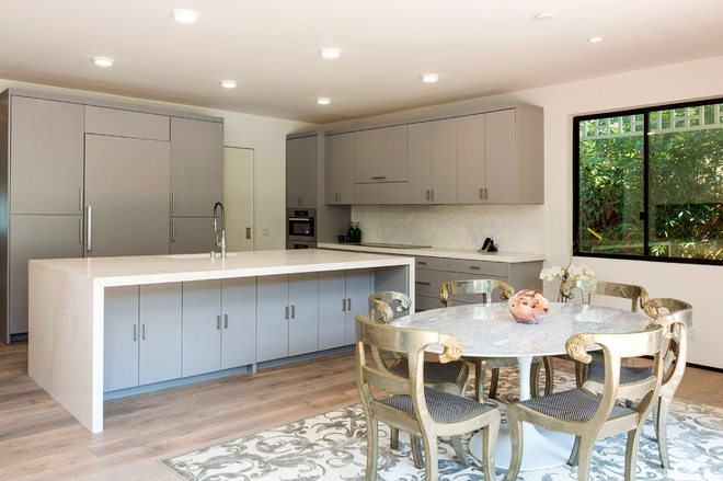 好莱坞山的卷土重来_00008_66c12afa03e435e0_4936-w660-h439-b0-p0--contemporary-kitchen.jpg