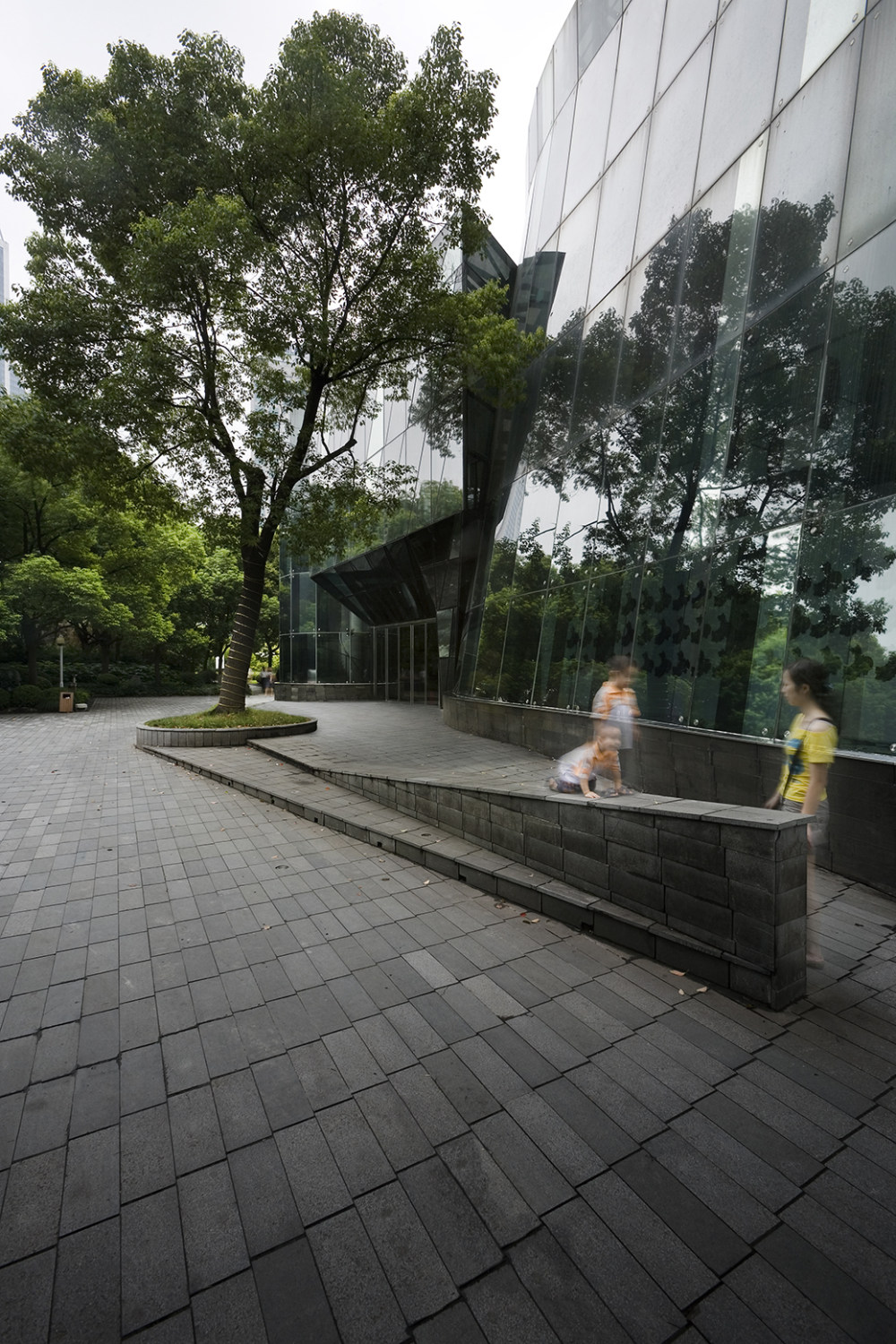 Shanghai MOCA 带建筑图纸_53f61dbac07a80388e00067e_shanghai-moca-atelier-liu-yuyang-architects_1.jpg