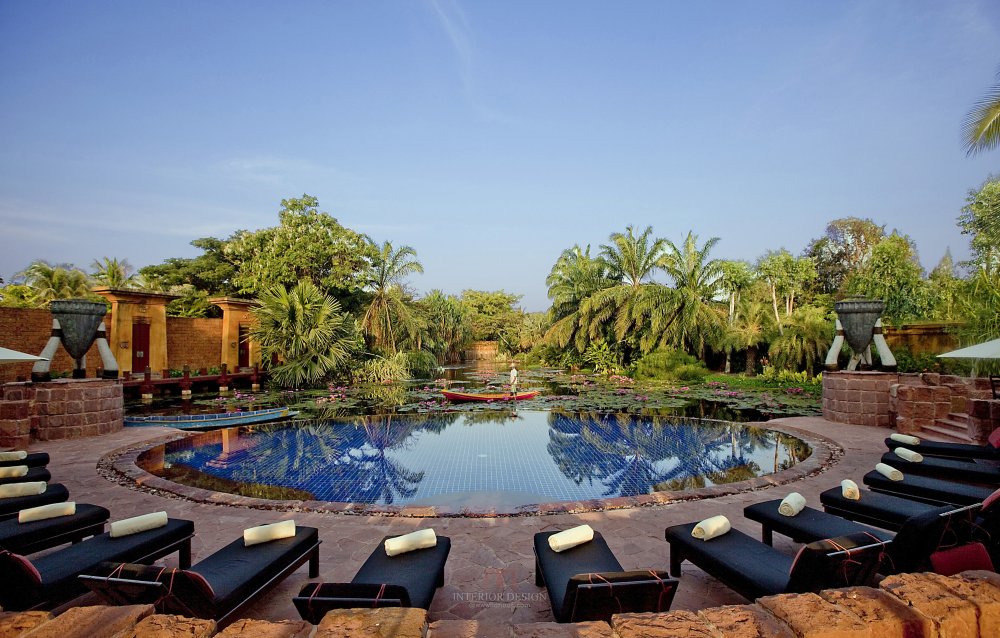 Infinity pool edging lotus lagoon.jpg