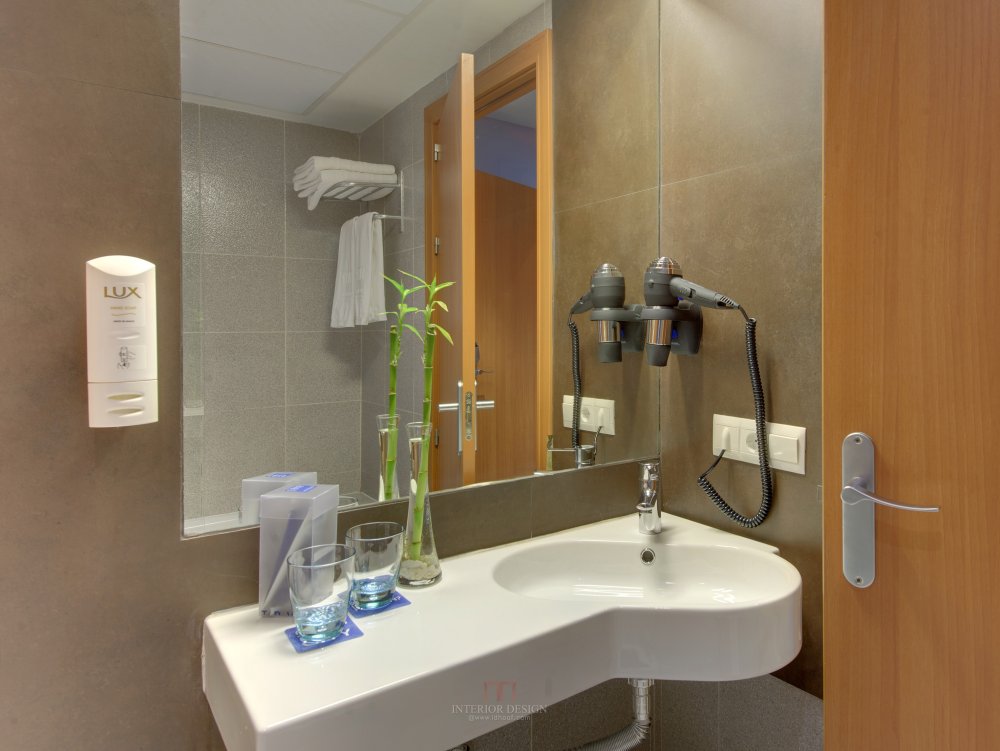 西班牙科尔多瓦TRYP Córdoba_11TRYPCordoba-Bathroom.jpg