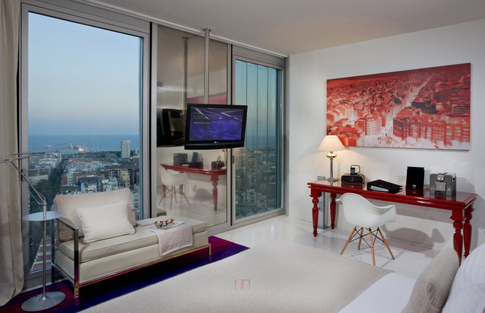 巴塞隆纳天空美利亚酒店 Meliá Barcelona Sky_38TheLevelAtMeliaBarcelonaSky-GrandPremiumRoomSeaView.jpg