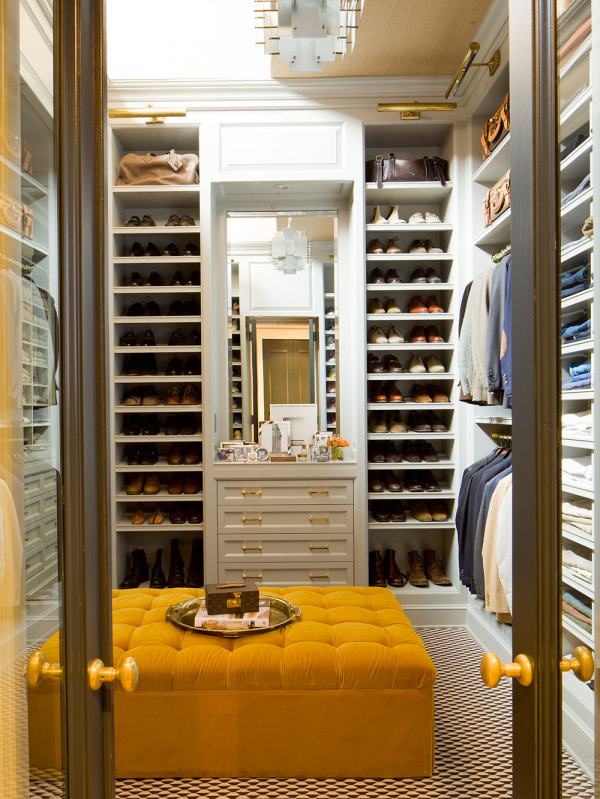 30 Walk-in Closet Ideas for Men Who Love Their Image-边缘思考340.jpg