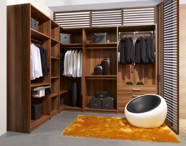 30个男人味的衣帽间_30 Walk-in Closet Ideas for Men Who Love Their Image-边缘思考9261.jpg