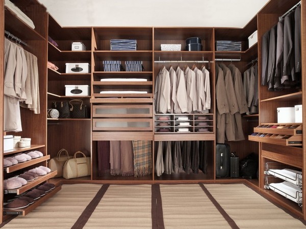 Walk-in-Closet-for-Men-Masculine-closet-design-1.jpg