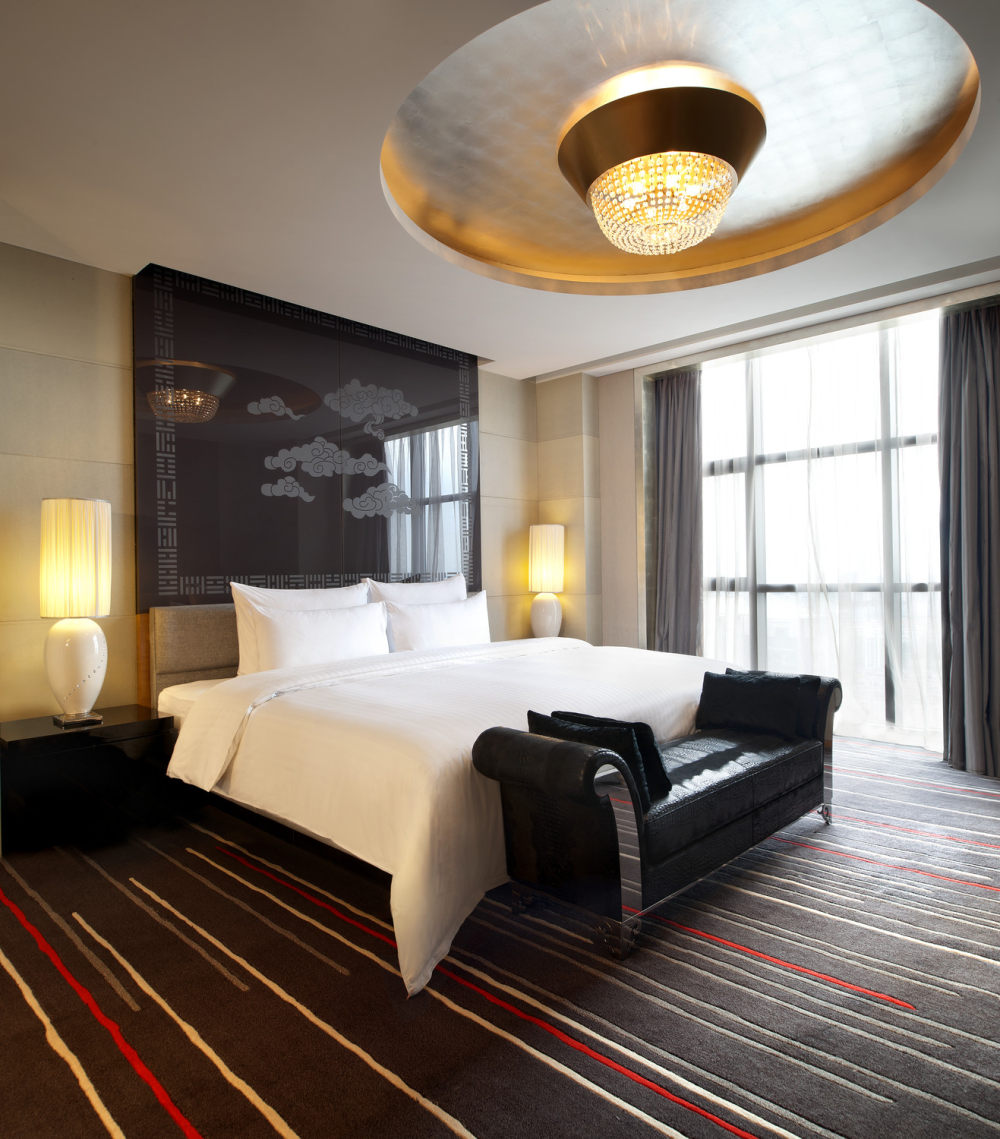 CCD  青岛艾美_25)Le Meridien Qingdao—Bedroom President Suite 拍攝者.jpg