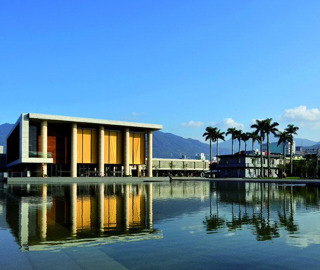 浓郁的中式氛围8_B. Water-Moon Monastery_Photographs Jeffrey Cheng.jpg