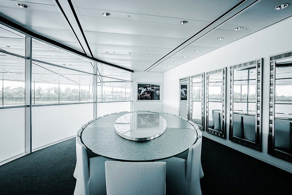 McLaren英国总部_McLaren_design_centre_hqroom_ru_18.jpg