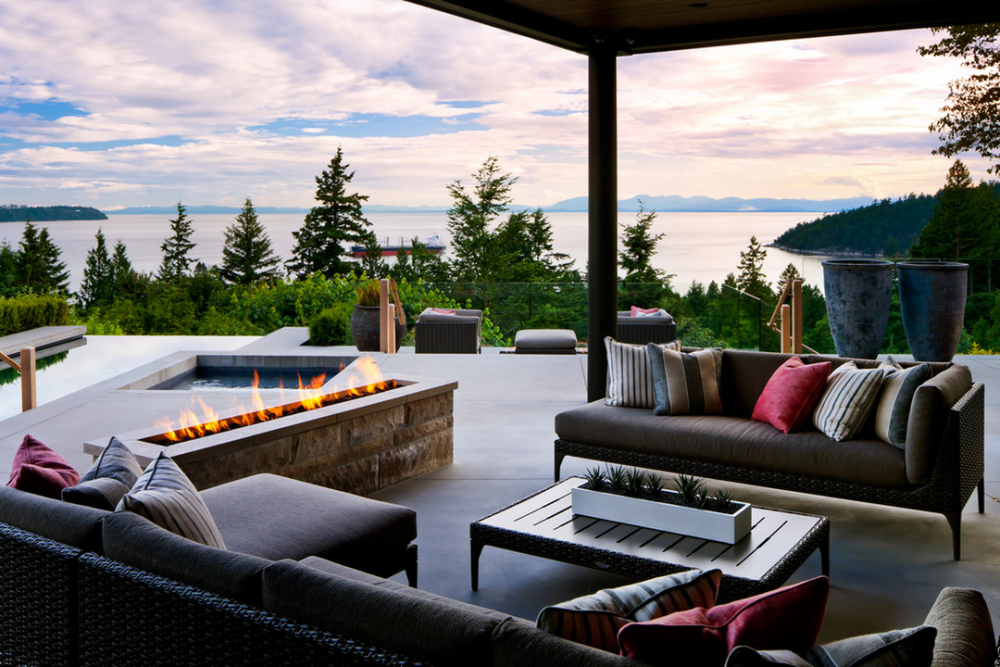 West Vancouver Residence Photo by Brandon Barre_QQ截图20141024143132.png