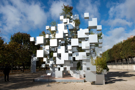 日本建筑师藤本壮介创造的des Tuileries花园_Many-Small-Cubes-by-Sou-Fujimoto_dezeen_5.jpg