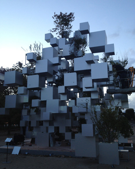 日本建筑师藤本壮介创造的des Tuileries花园_Many-Small-Cubes-by-Sou-Fujimoto_dezeen_6.jpg