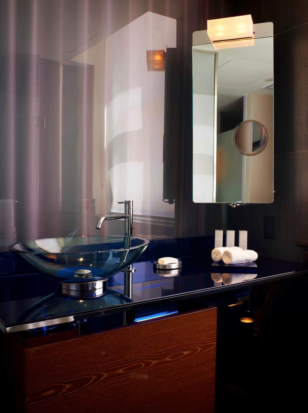 26)The Joule, Dallas—Deluxe Room - Bathroom 拍攝者 Luxury Collection Hotels and.jpg