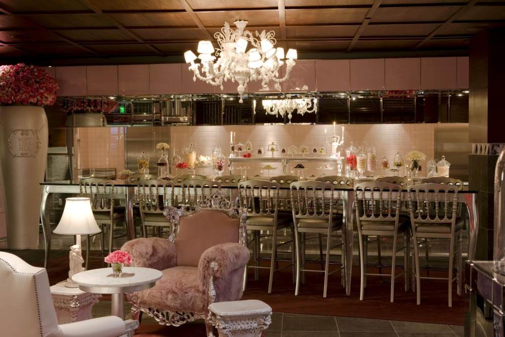 26)SLS Hotel at Beverly Hills—Bazaar Patisserie 拍攝者 Luxury Collection Hotels.jpg