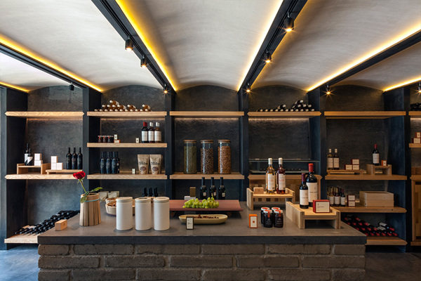 RIVERO GONZÁLEZ STORE 里韦罗·冈萨雷斯葡萄酒售卖店 BY SAVVY STUDIO_rivero-0.jpg