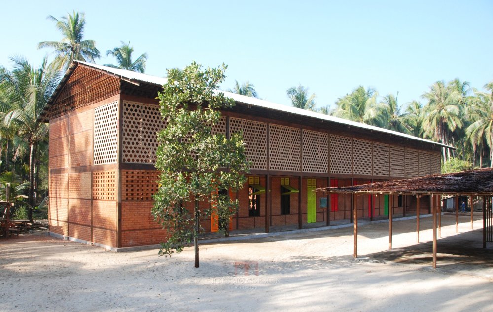 缅甸 生态建筑  中学 （超大图）_53e1b2c9c07a8018740002a2_high-school-thazin-ackermann-raff_myanmar_03.jpg