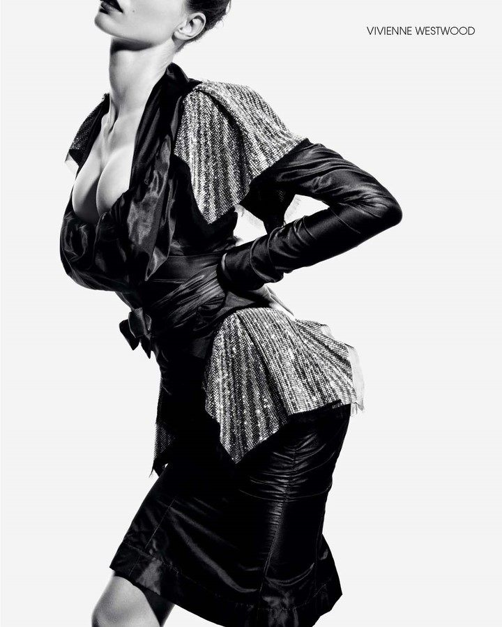 大牌Vivienne Westwood （维维安·韦斯特伍德）黑色质感_p_large_c1fc_54ac000077a05c43.jpg
