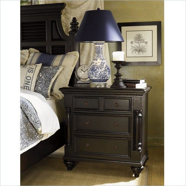 traditional-nightstands-and-bedside-tables.jpg