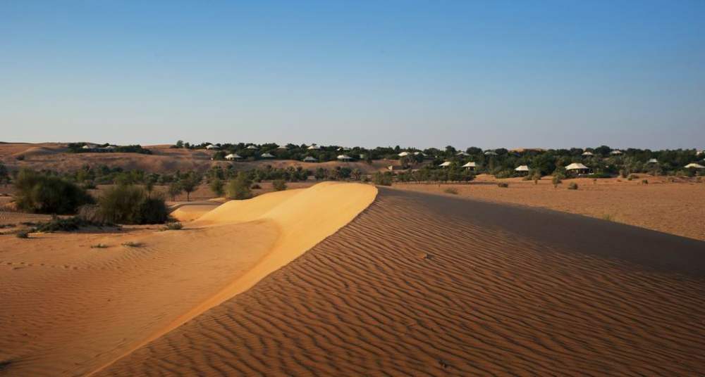 Al Maha Desert Resort and Spa, Dubai_调整大小 2)Al Maha Desert Resort and Spa—Exterior 拍攝者 Luxury Collection Hote.jpg
