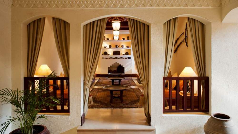 Al Maha Desert Resort and Spa, Dubai_调整大小 5)Al Maha Desert Resort and Spa—Lobby 拍攝者 Luxury Collection Hotels .jpg