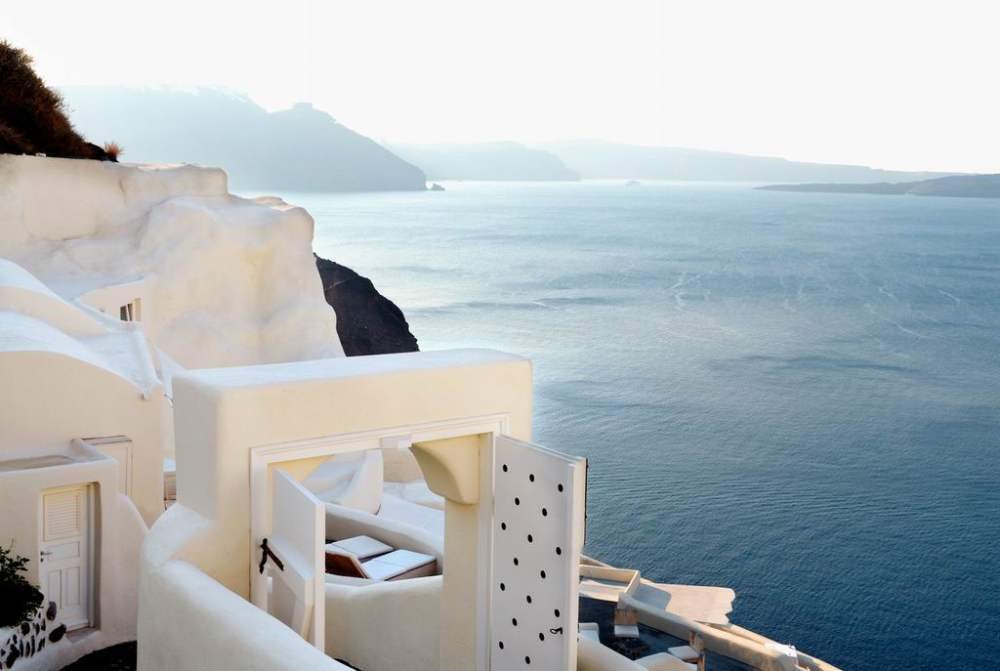Mystique, Santorini, Santorini, Greece_调整大小 10)Mystique, Santorini—Entrance and panoramic views 拍攝者 Luxury Coll.jpg