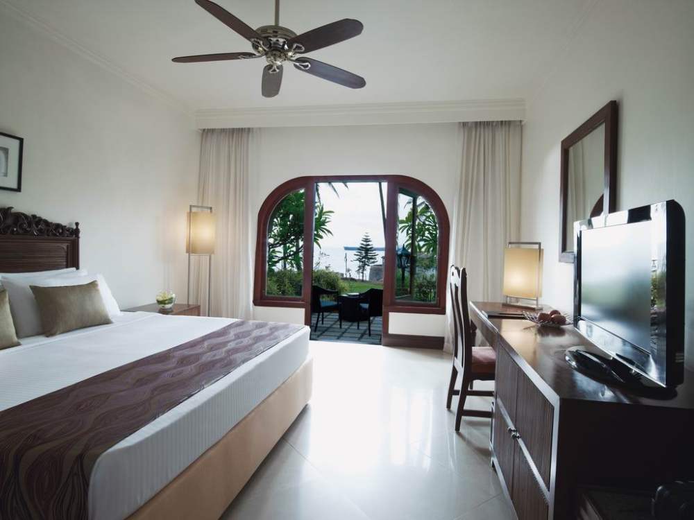 泰姬酒店----Vivanta-by-Taj---Fort-Aguada--Goa_调整大小 32728989-H1-Superior Charm Sea View with Sit-Out.jpg