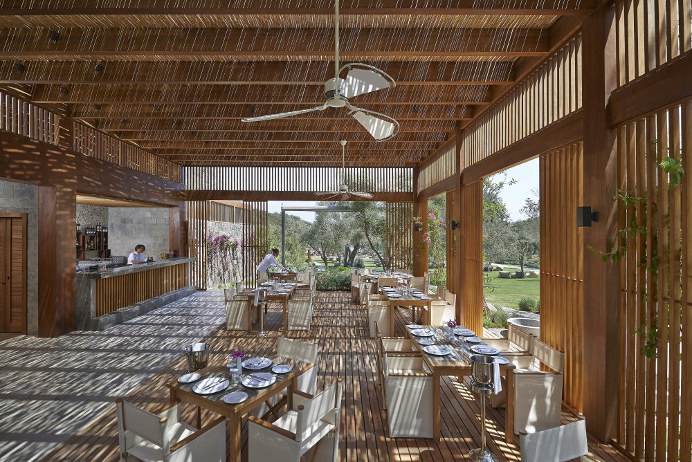 土耳其博德鲁姆文华东方酒店(官方摄影) Mandarin Oriental Bodrum_bodrum-fine-dining-olive-garden-01.jpg