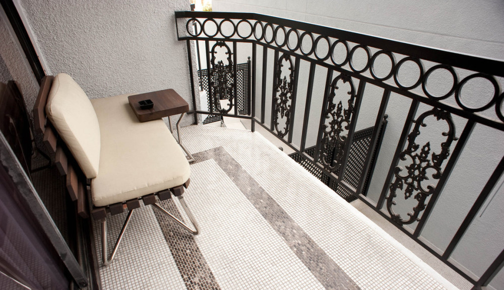 The London West Hollywood_balcony-london-suite-bel-age-v493463-1152.jpg