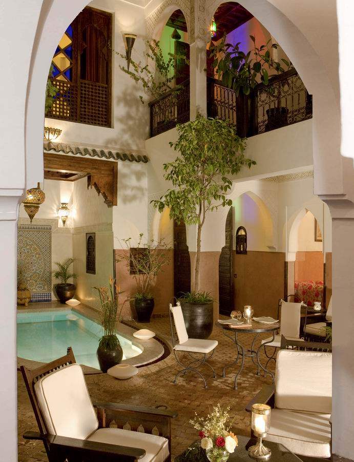 悦春度假酒店----Angsana-Riads-Collection-Morocco_调整大小 27797403-H1-BlancCourtyardEVE1B-lobby.jpg