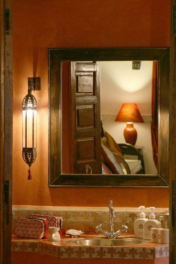 悦春度假酒店----Angsana-Riads-Collection-Morocco_调整大小 27797752-H1-ANMK_GuestRoom_RiadBab Firdaus_Bathroom_PR0711.JPG