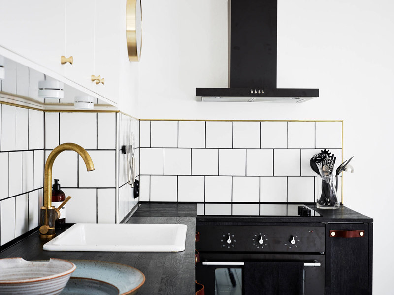 Kitchen project (blue, black, white and brass)_20150114_103832_022.jpg