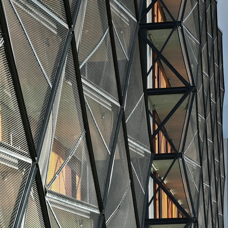 优秀建筑设计鉴赏  P3_50736ad828ba0d7b2f0000fb_basket-apartments-in-paris-ofis-architects_ofis_basket_.jpg