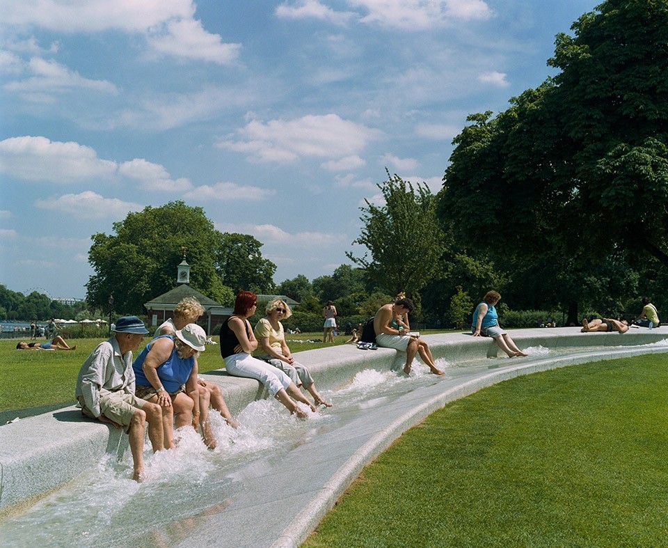 Diana, Princess of Wales Memorial Fountain / Gustafson Porter__c_PfbhTBL6HpWn9rO0TywxkJtDjx6jrZRSFwxzV8DVyU2d81OMyYJIpTcxEyYtlauJE4W0N23V07FOI.jpg