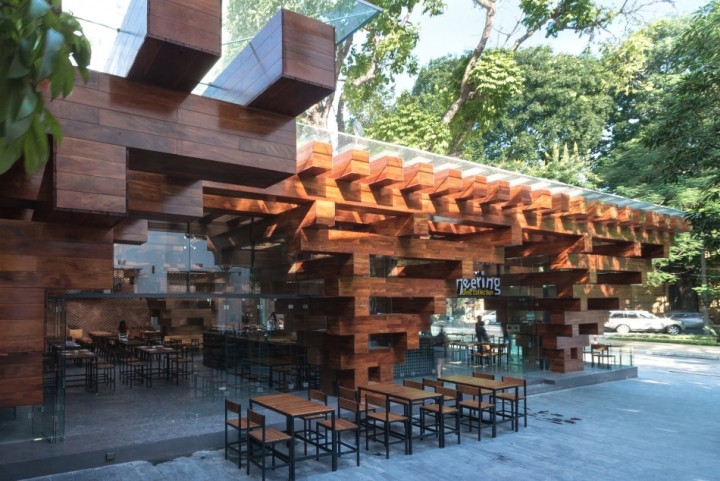 木材演绎曼妙的光影效果 越南河内Cheering餐厅设计_20150131_091836_008.jpg
