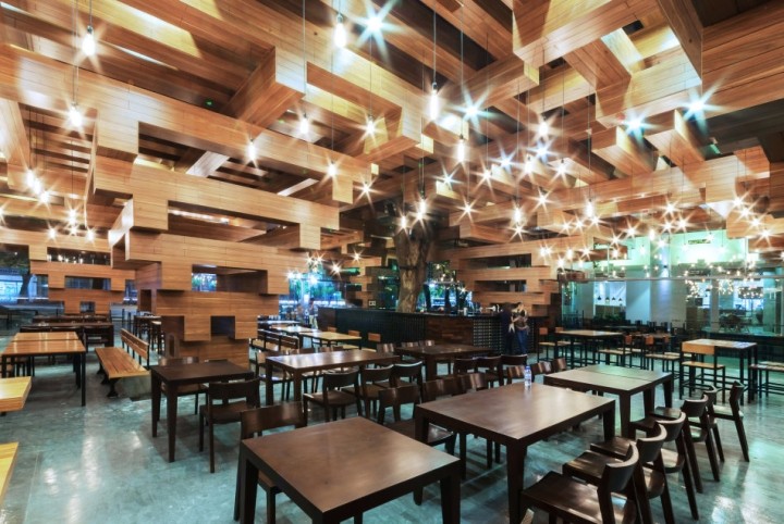 木材演绎曼妙的光影效果 越南河内Cheering餐厅设计_20150131_091836_030.jpg