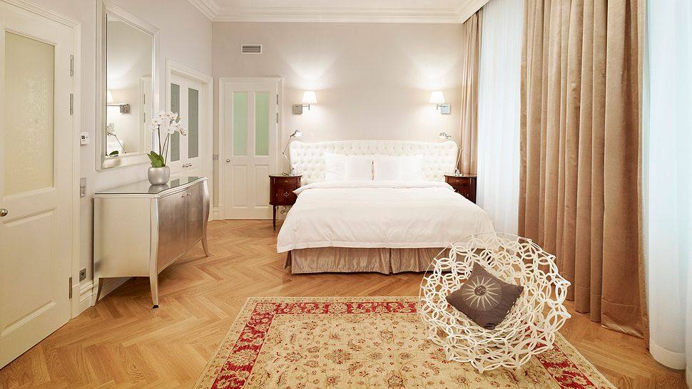 011145-18-Sans Souci Wien_Master_Suite_1.jpg