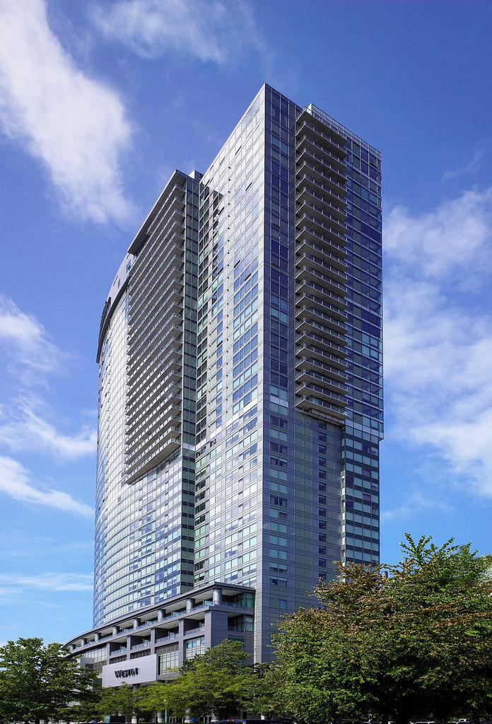 18)The Westin Bellevue—Exterior 拍攝者.jpg