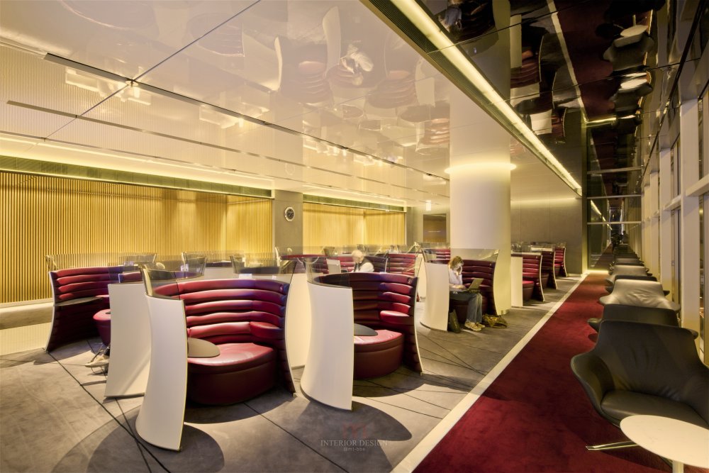 优秀的餐厅案列_Cathay Pacific Premium Passenger Lounge (Hong Kong) - Foster   Partners.jpg