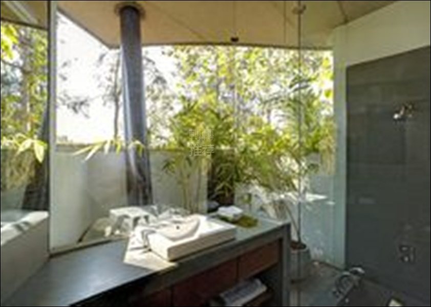 66张舒适浴室设计图_37.jpg
