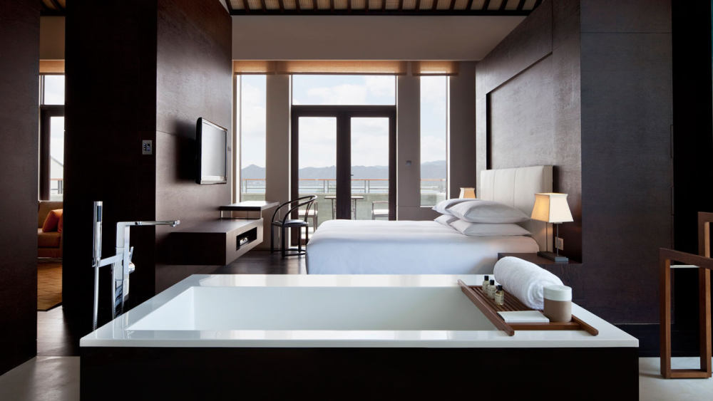 宁波柏悦酒店(高清官方摄影) Park Hyatt Ningbo Resort and Spa_Park-Hyatt-Ningbo-Park-Suite-1280x720.jpg