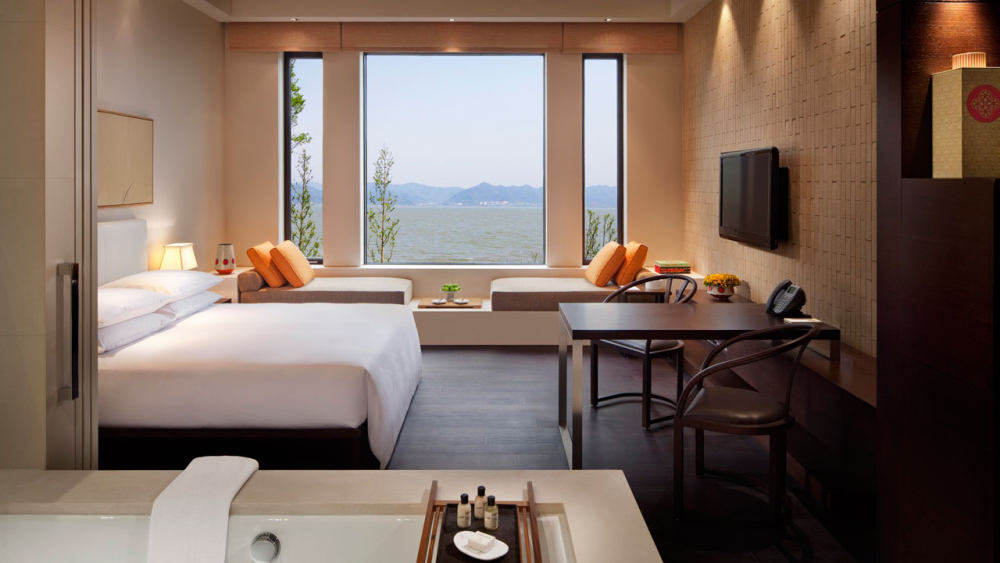 宁波柏悦酒店(高清官方摄影) Park Hyatt Ningbo Resort and Spa_Park-Hyatt-Ningbo-Room-Lake-View-1280x720.jpg