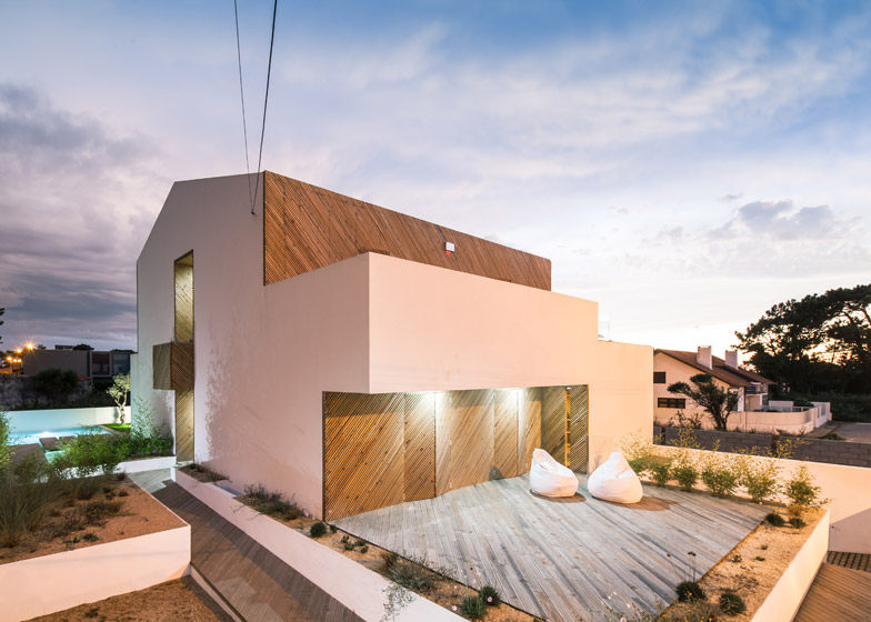 葡萄牙银木住宅_Silver-Wood-House-16.jpg